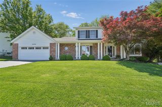14792 Timberbluff Drive, Chesterfield, MO 63017