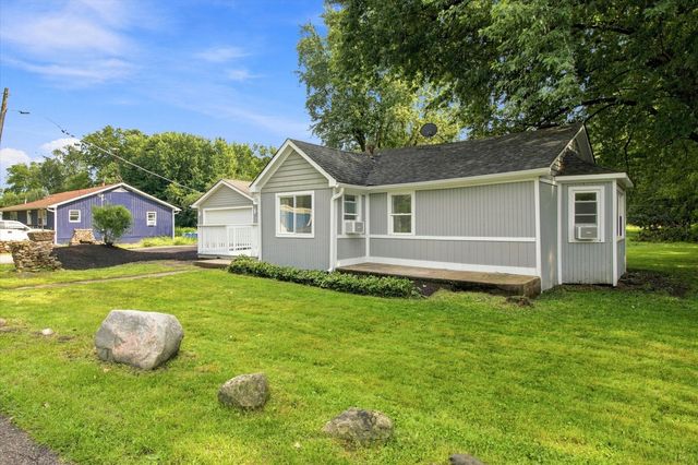 26979 N Ada Street, Wauconda, IL 60084