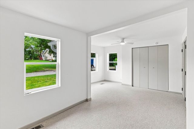26979 N Ada Street, Wauconda, IL 60084