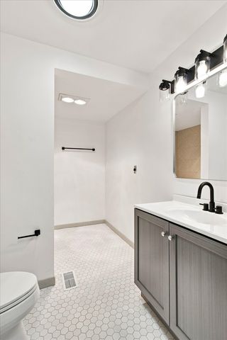 26979 N Ada Street, Wauconda, IL 60084