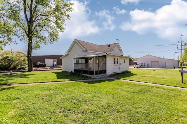 25 N Depot Street, New Palestine, IN 46163