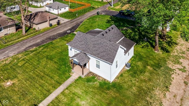 25 N Depot Street, New Palestine, IN 46163