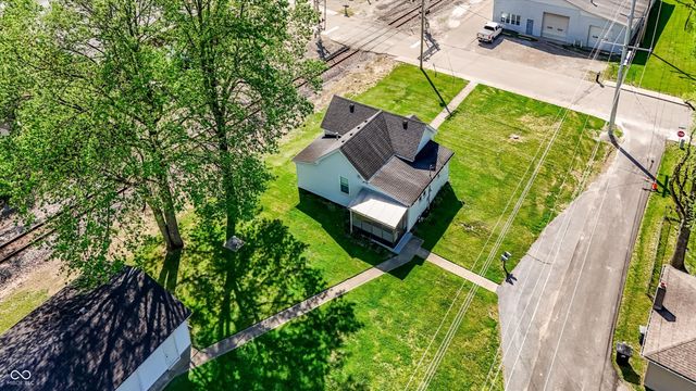 25 N Depot Street, New Palestine, IN 46163