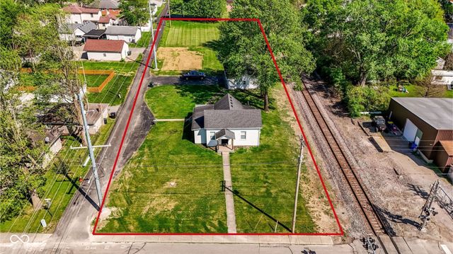 25 N Depot Street, New Palestine, IN 46163