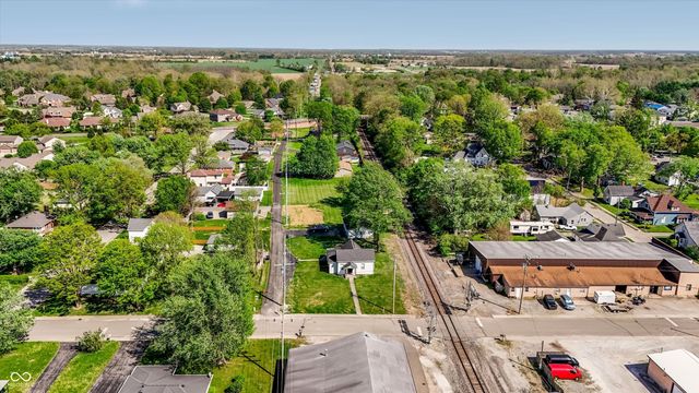 25 N Depot Street, New Palestine, IN 46163