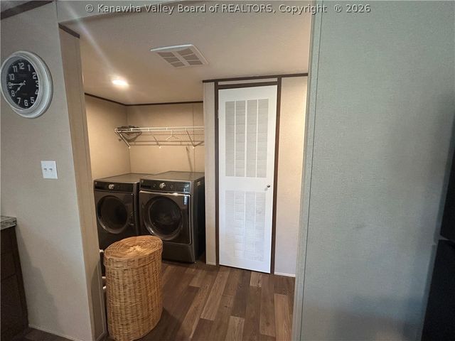 3411 Mossman Avenue, Point Pleasant, WV 25550