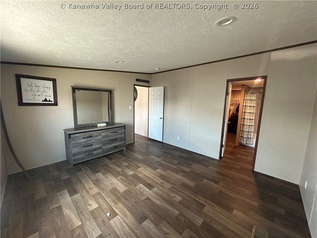 3411 Mossman Avenue, Point Pleasant, WV 25550