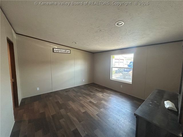 3411 Mossman Avenue, Point Pleasant, WV 25550