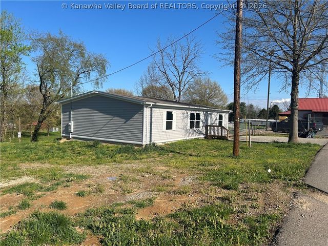 3411 Mossman Avenue, Point Pleasant, WV 25550