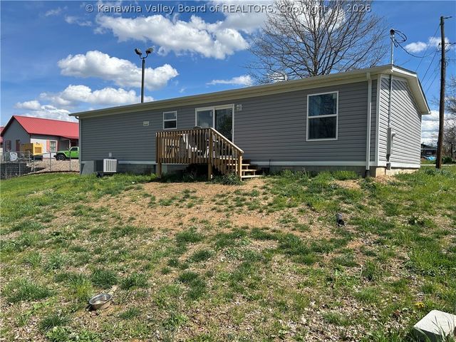 3411 Mossman Avenue, Point Pleasant, WV 25550