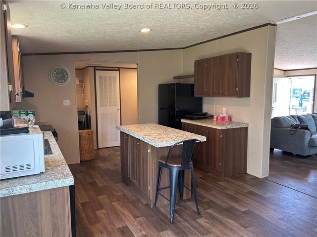 3411 Mossman Avenue, Point Pleasant, WV 25550