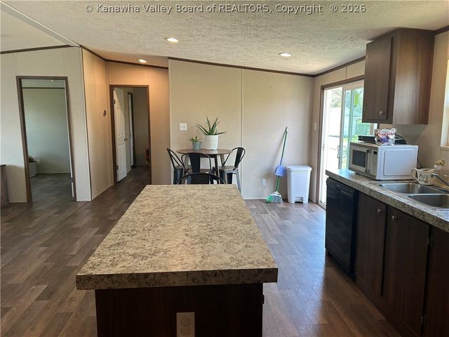 3411 Mossman Avenue, Point Pleasant, WV 25550