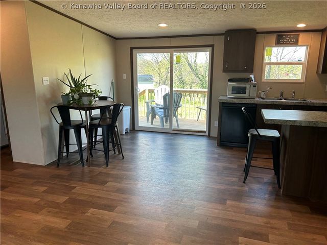 3411 Mossman Avenue, Point Pleasant, WV 25550