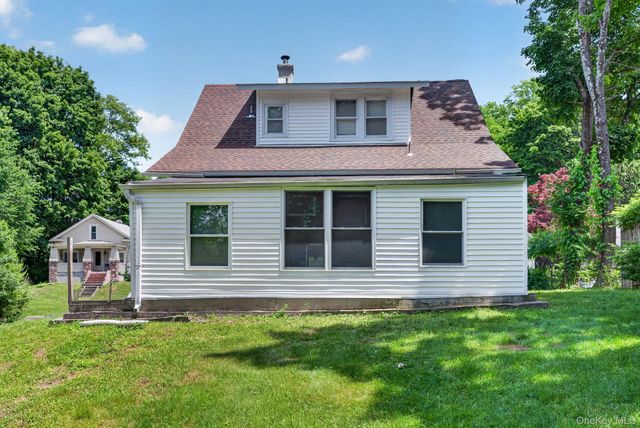7 Walnut Street, Poughkeepsie, NY 12601