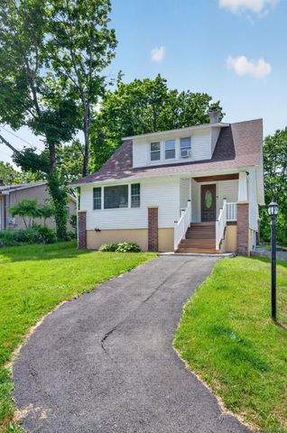 7 Walnut Street, Poughkeepsie, NY 12601