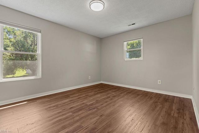 4673 Deer Path RD, Suffolk, VA 23434