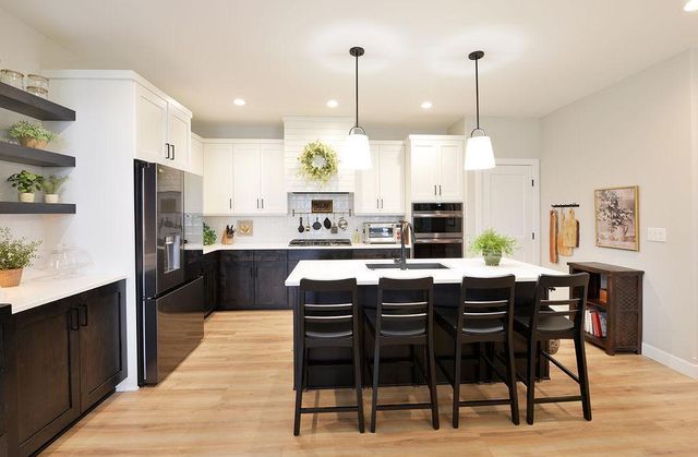 4078 49th Avenue S, Fargo, ND 58104