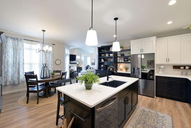 4078 49th Avenue S, Fargo, ND 58104