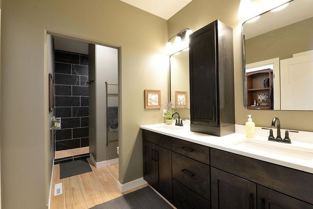 4078 49th Avenue S, Fargo, ND 58104