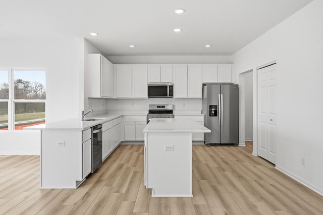 6587 E 104th Avenue, Winfield, IN 46307