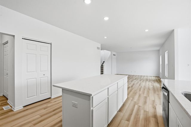 6587 E 104th Avenue, Winfield, IN 46307