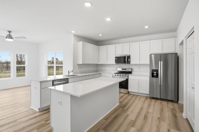 6587 E 104th Avenue, Winfield, IN 46307