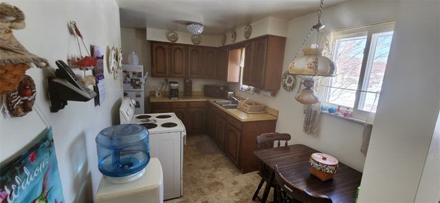 307 Mahoney Avenue, Ellwood City, PA 16117