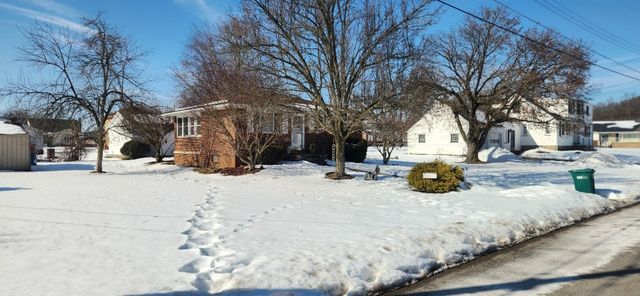 307 Mahoney Avenue, Ellwood City, PA 16117