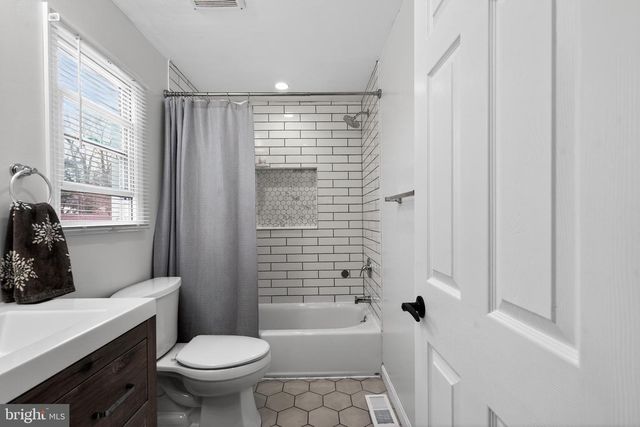 1101 SOMERSET AVE, Voorhees, NJ 08043