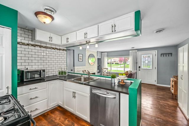 2814 S 51st STREET, Milwaukee, WI 53219