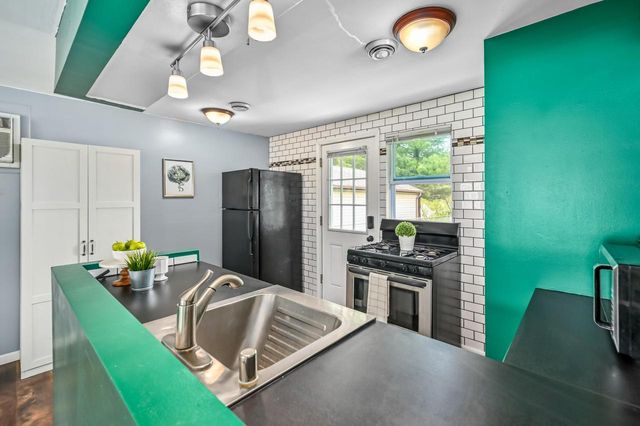 2814 S 51st STREET, Milwaukee, WI 53219
