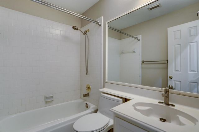 14019 Lake Trail Drive, Sugar Land, TX 77498