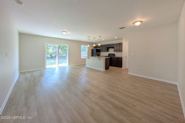 5582 LONGSPUR Court, Jacksonville, FL 32219