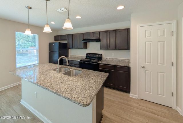 5582 LONGSPUR Court, Jacksonville, FL 32219