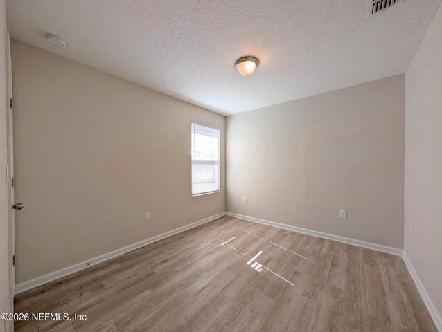 5582 LONGSPUR Court, Jacksonville, FL 32219