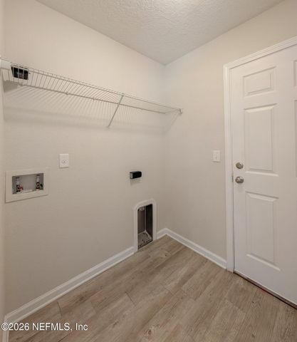 5582 LONGSPUR Court, Jacksonville, FL 32219