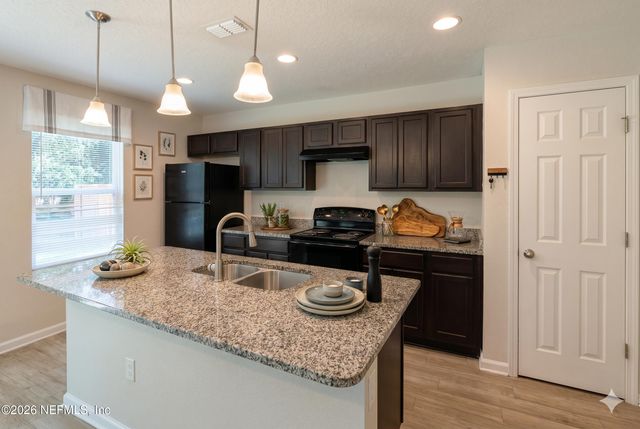 5582 LONGSPUR Court, Jacksonville, FL 32219