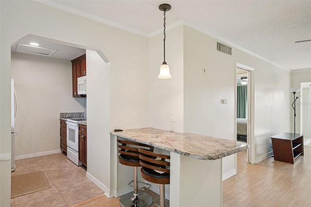 404 CORDOVA GREEN 404, Seminole, FL 33777