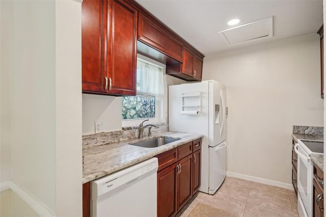 404 CORDOVA GREEN 404, Seminole, FL 33777