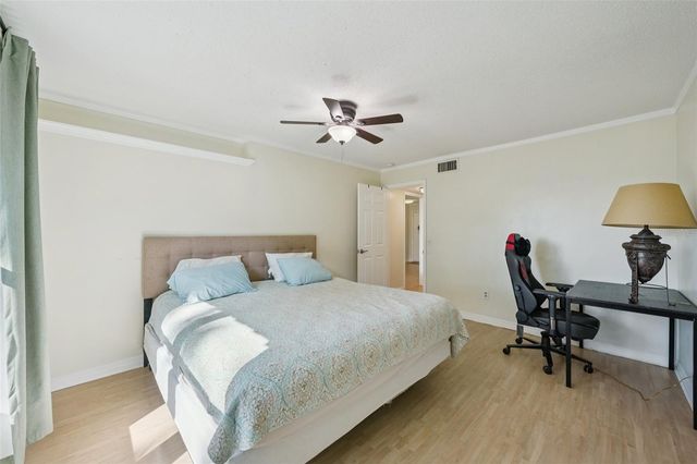 404 CORDOVA GREEN 404, Seminole, FL 33777