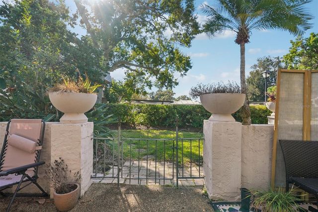 404 CORDOVA GREEN 404, Seminole, FL 33777