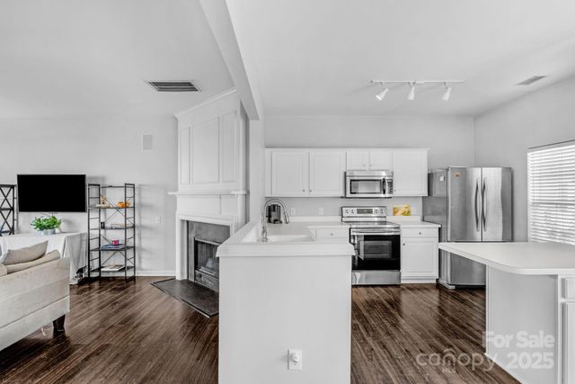 3213 Mannington Drive, Charlotte, NC 28270