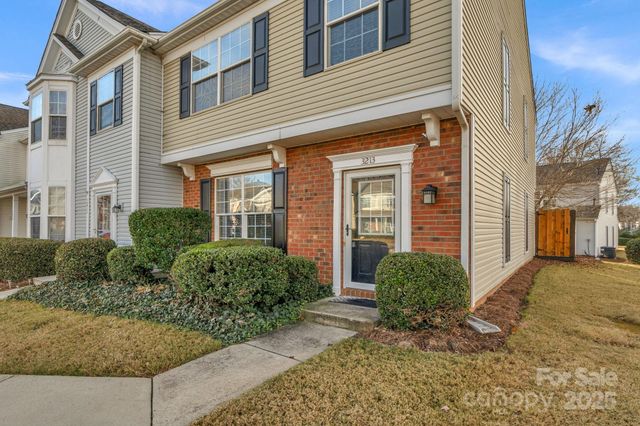 3213 Mannington Drive, Charlotte, NC 28270
