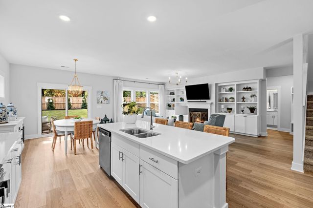 832 Burghley Circle, Greer, SC 29651