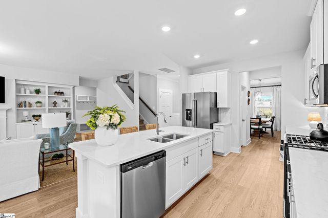 832 Burghley Circle, Greer, SC 29651