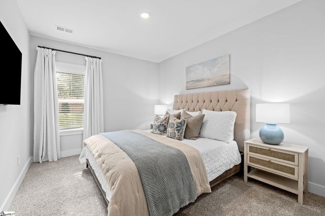 832 Burghley Circle, Greer, SC 29651