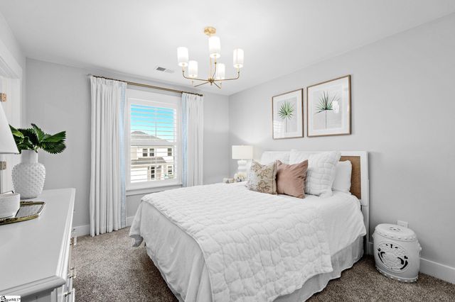 832 Burghley Circle, Greer, SC 29651