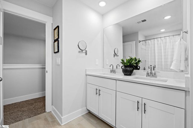 832 Burghley Circle, Greer, SC 29651