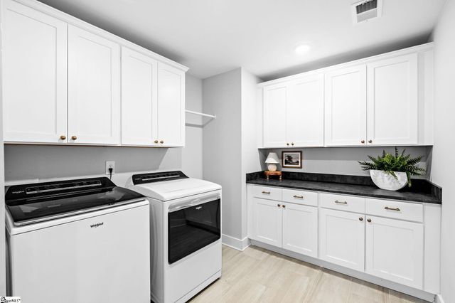 832 Burghley Circle, Greer, SC 29651