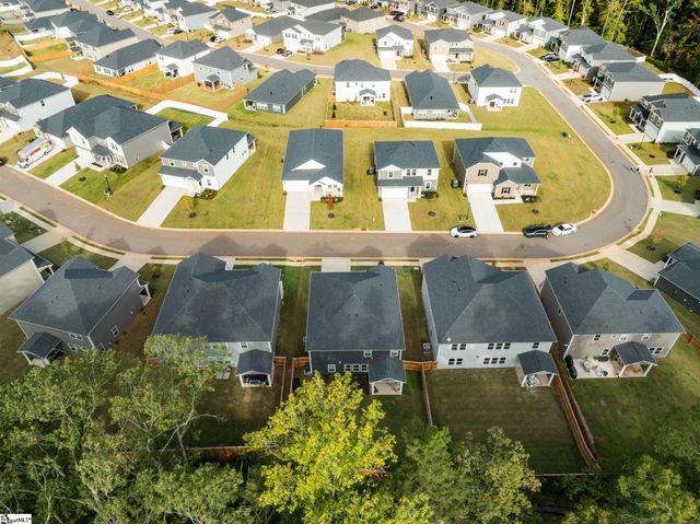 832 Burghley Circle, Greer, SC 29651